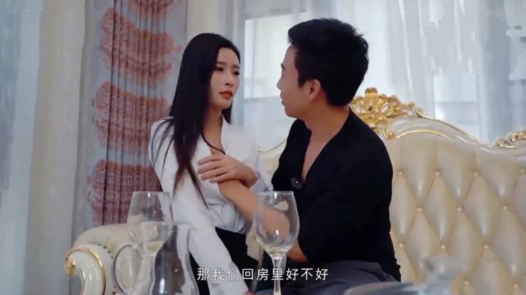 Poster of Đụ nữ nhân viên bán bảo hiểm dâm đãng cực dâm